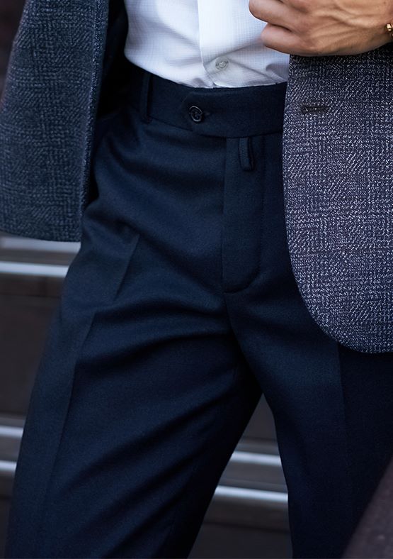 Мужские брюки Black sim 0102 из шерсти в стиле Casual глубокого синего цвета